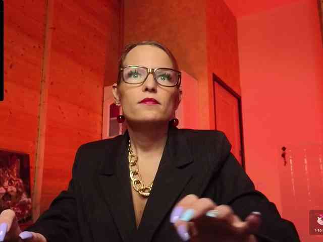 Findom_Lady_Shine webcam