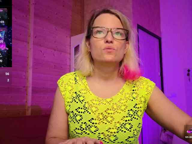 Findom_Lady_Shine webcam