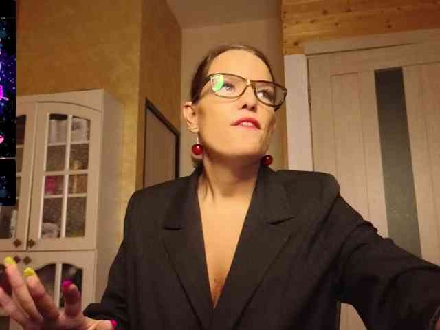 Findom_Lady_Shine webcam