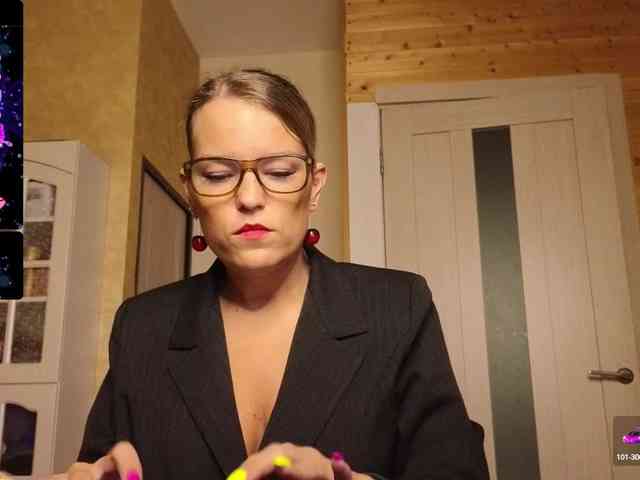Findom_Lady_Shine webcam