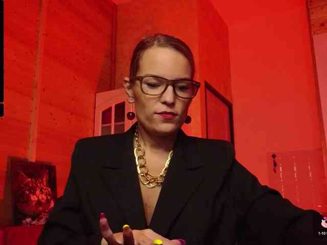 Findom_Lady_Shine webcam