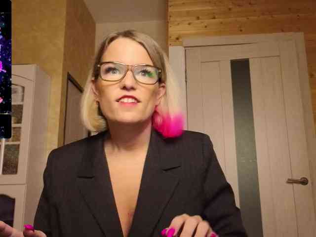 Findom_Lady_Shine webcam