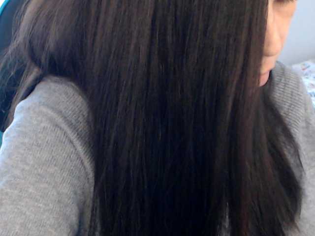 justicy's BongaCams show and profile