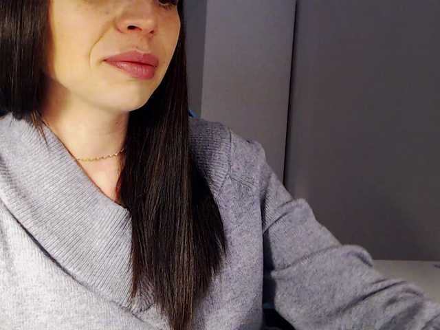 justicy's BongaCams show and profile