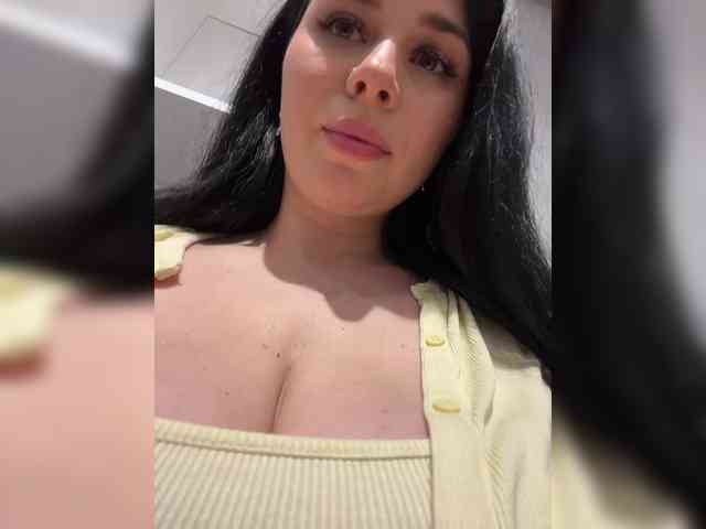 Happy_Doll webcam