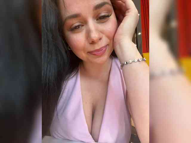 Happy_Doll webcam