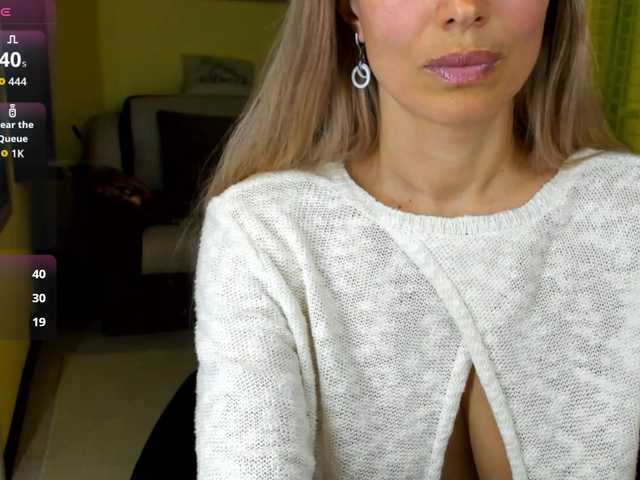 rocsi79's BongaCams show and profile