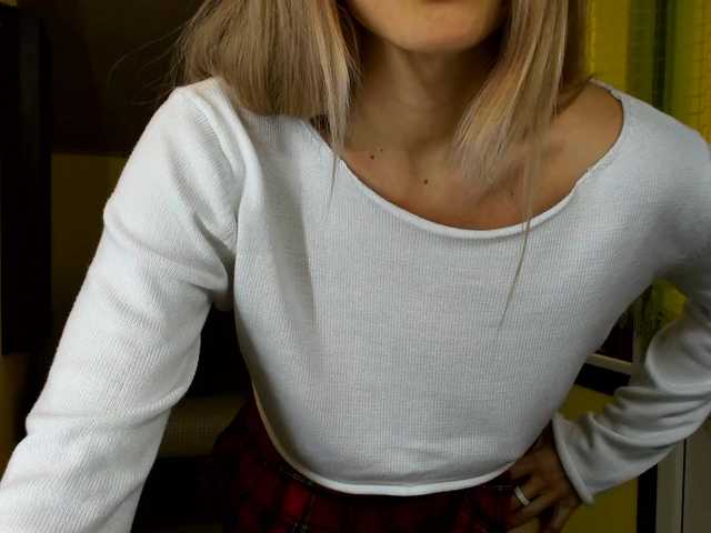 rocsi79's BongaCams show and profile