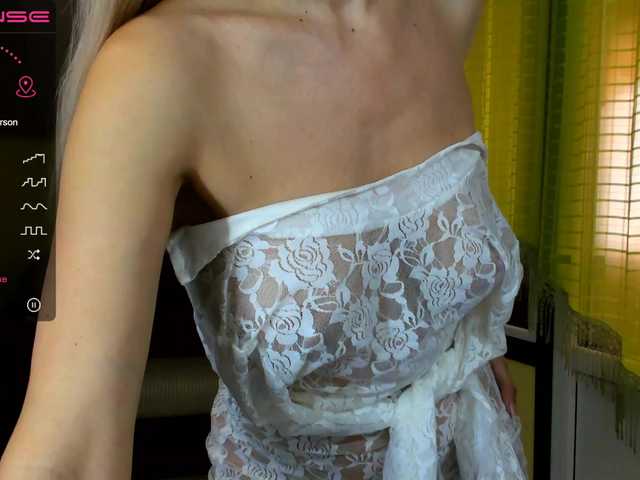 rocsi79's BongaCams show and profile