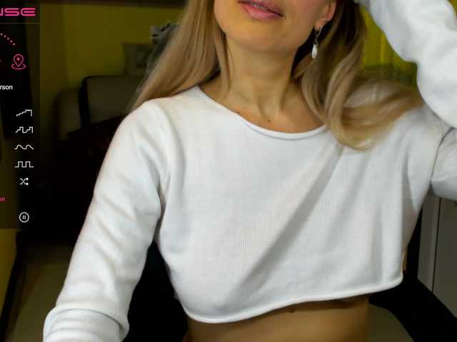 rocsi79's BongaCams show and profile