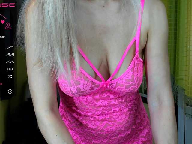 rocsi79's BongaCams show and profile