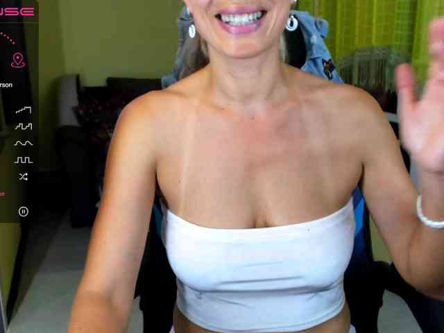 rocsi79 Live Webcam on BongaCams