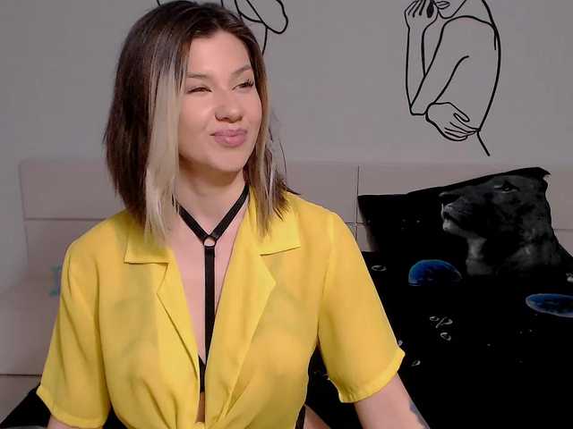 devilishfox's BongaCams show and profile