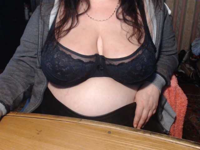 Masturbate to Tanyvel34, she wants to masturbate for you tanyvel34 from BongaCams