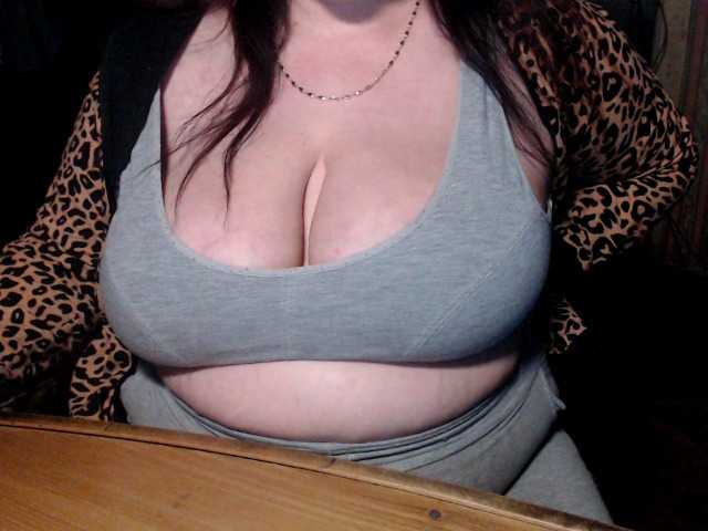 tanyvel34 live cam profile