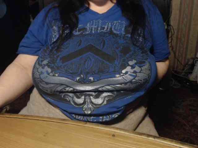 tanyvel34 Live Webcam on BongaCams