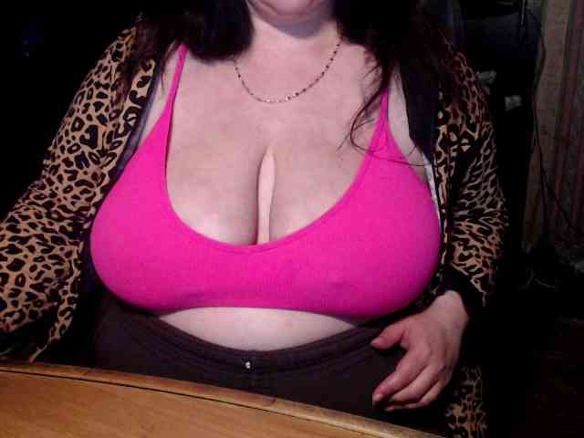 tanyvel34 Live Webcam on BongaCams