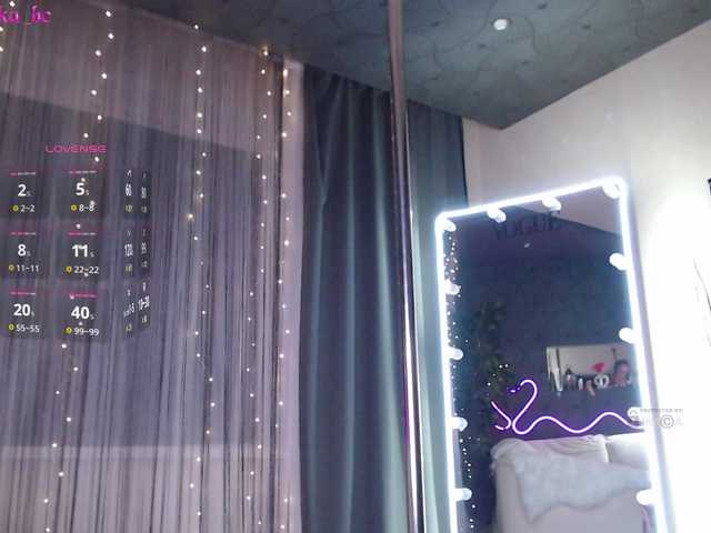 порно AngelaLovely