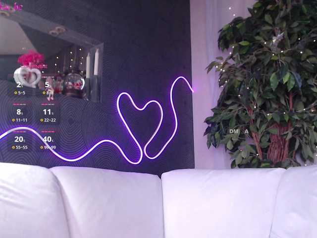 AngelaLovely's BongaCams show and profile