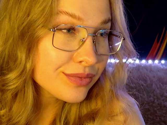 vikascorpik's BongaCams show and profile