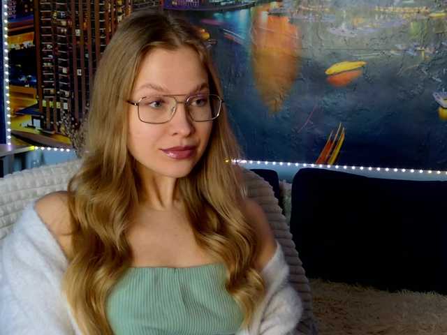 vikascorpik — Striptease private. I don't masturbate. I don't undress in free chat