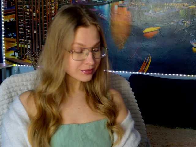vikascorpik — Striptease private. I don't masturbate. I don't undress in free chat