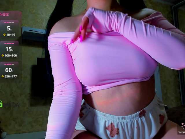 le modèle _Pretty_ est en webcam porno dans un show sur le site bongacams, il possède les tags suivants: White/Caucasian,Brunette,Shaved