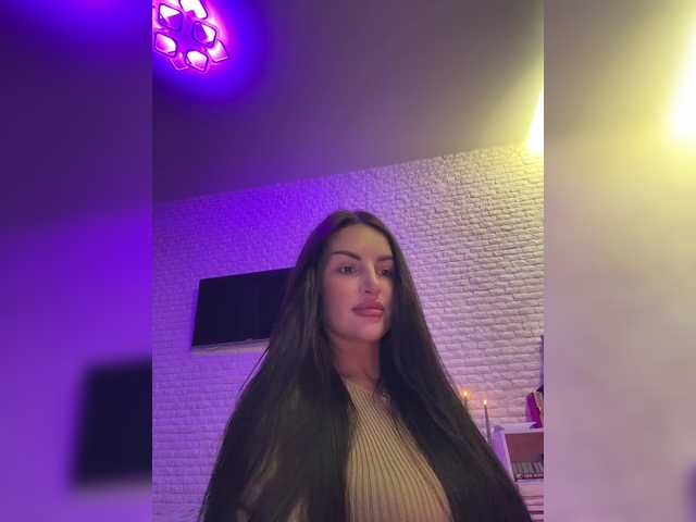 sweetkira25's BongaCams show and profile