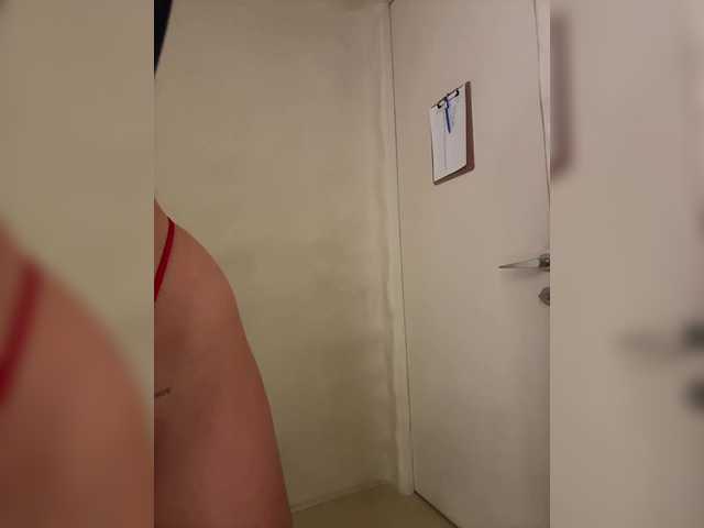 sweetkira25's BongaCams show and profile