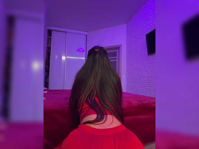 sweetkira25's BongaCams show and profile