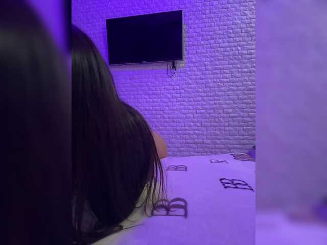 sweetkira25's BongaCams show and profile