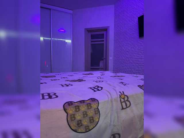 sweetkira25's BongaCams show and profile