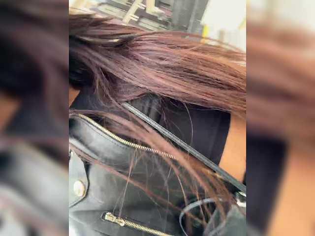 sweetkira25's BongaCams show and profile