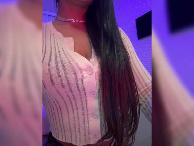 sweetkira25's BongaCams show and profile