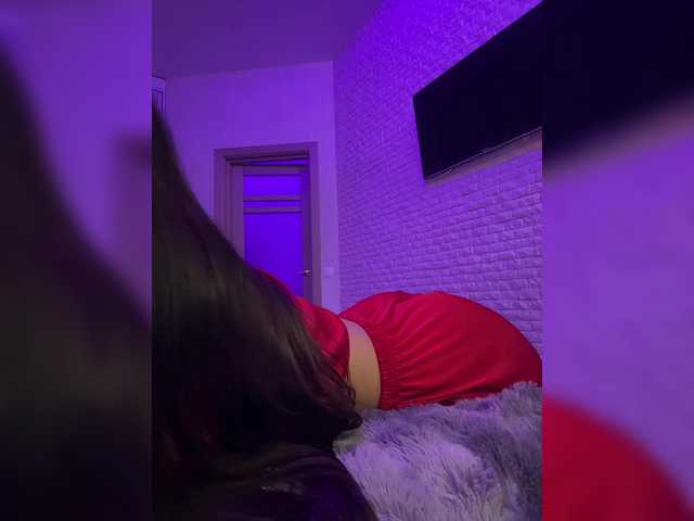 sweetkira25's BongaCams show and profile