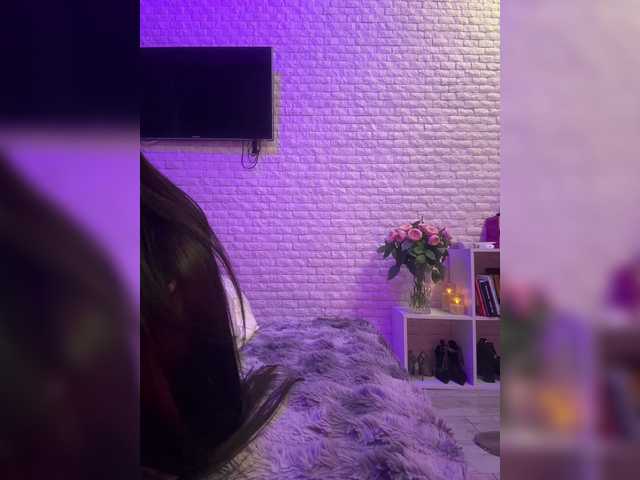 sweetkira25's BongaCams show and profile