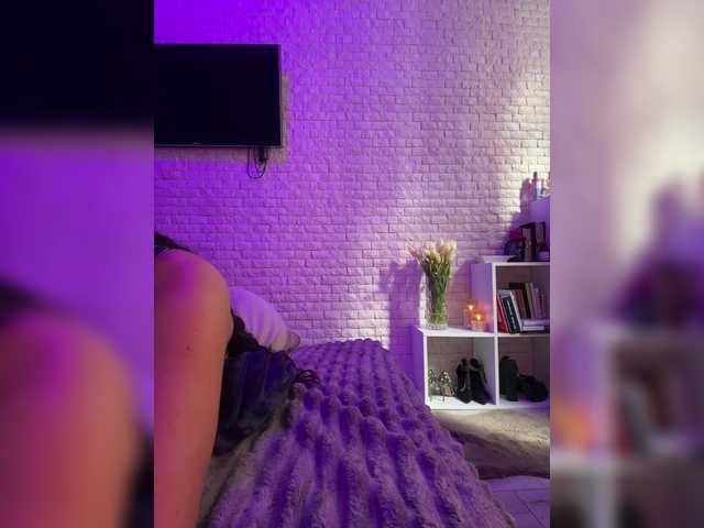 sweetkira25's BongaCams show and profile