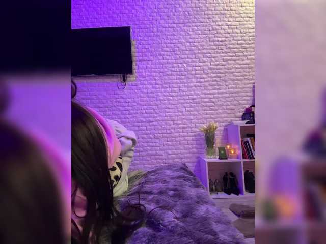 sweetkira25's BongaCams show and profile