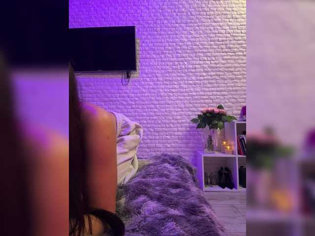 sweetkira25's BongaCams show and profile