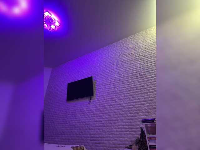 sweetkira25's BongaCams show and profile