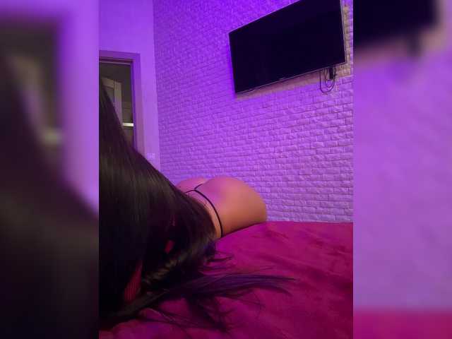 sweetkira25's BongaCams show and profile