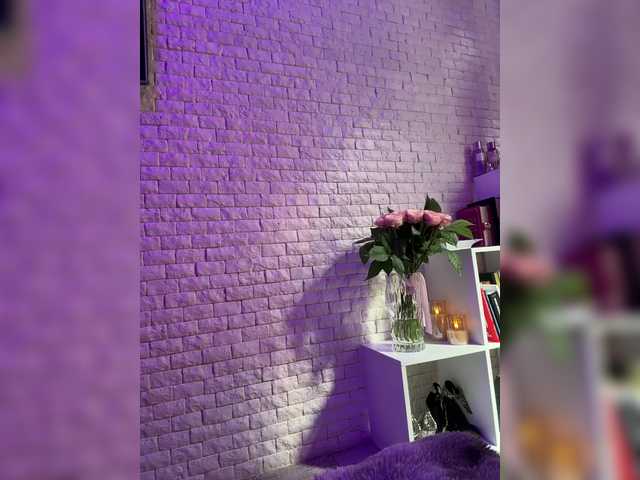 sweetkira25's BongaCams show and profile