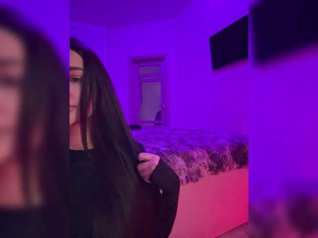 sweetkira25's BongaCams show and profile