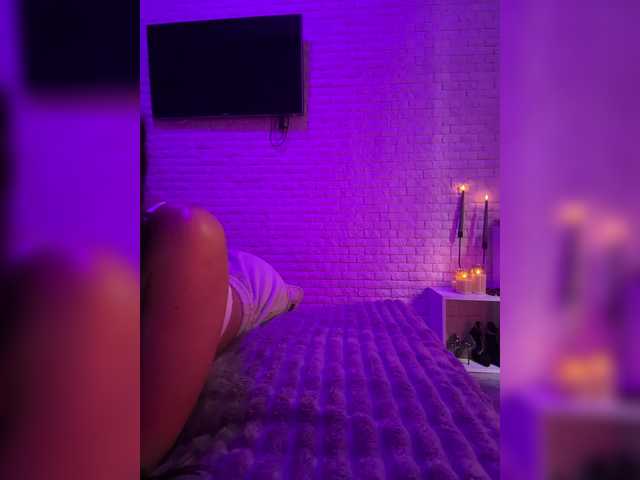 sweetkira25's BongaCams show and profile