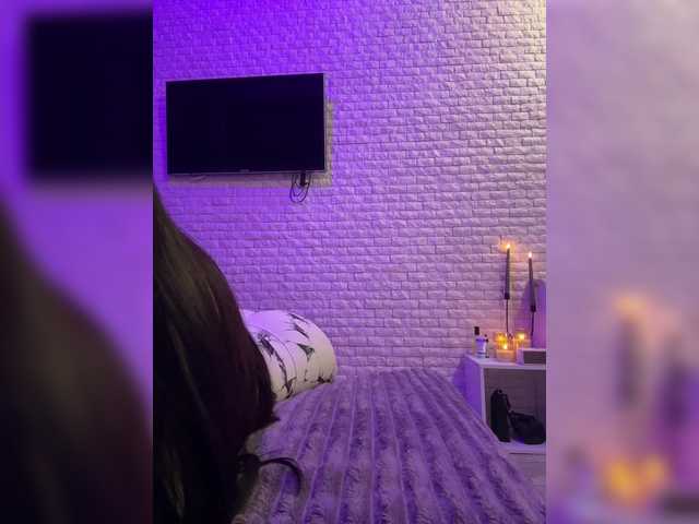 sweetkira25's BongaCams show and profile