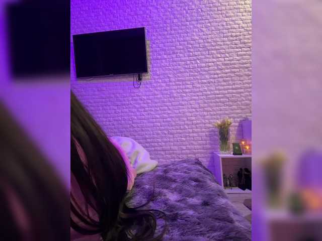 sweetkira25's BongaCams show and profile