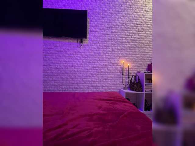 sweetkira25's BongaCams show and profile