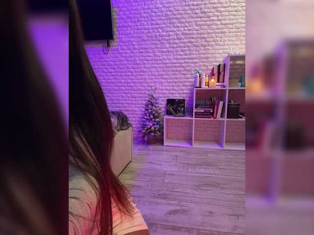 sweetkira25's BongaCams show and profile