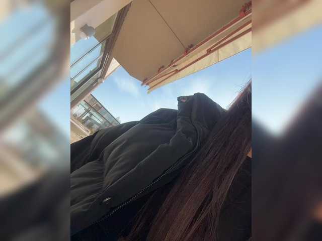 sweetkira25's BongaCams show and profile