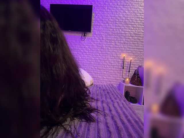 sweetkira25's BongaCams show and profile